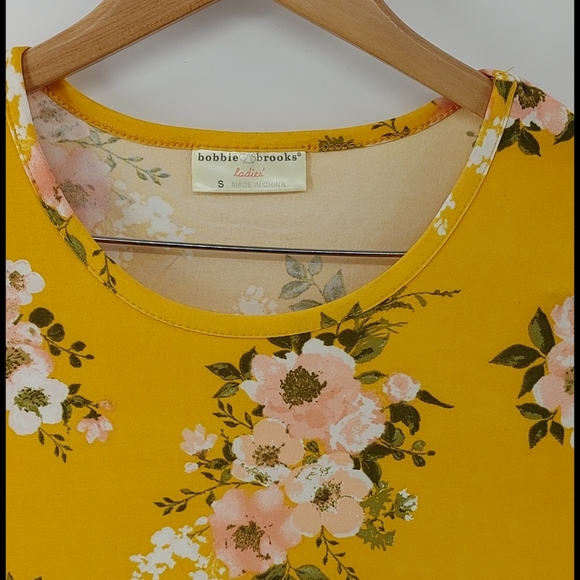 New Bobbie Brooks short sleeve Mustard Dress - Picture 2 of 5